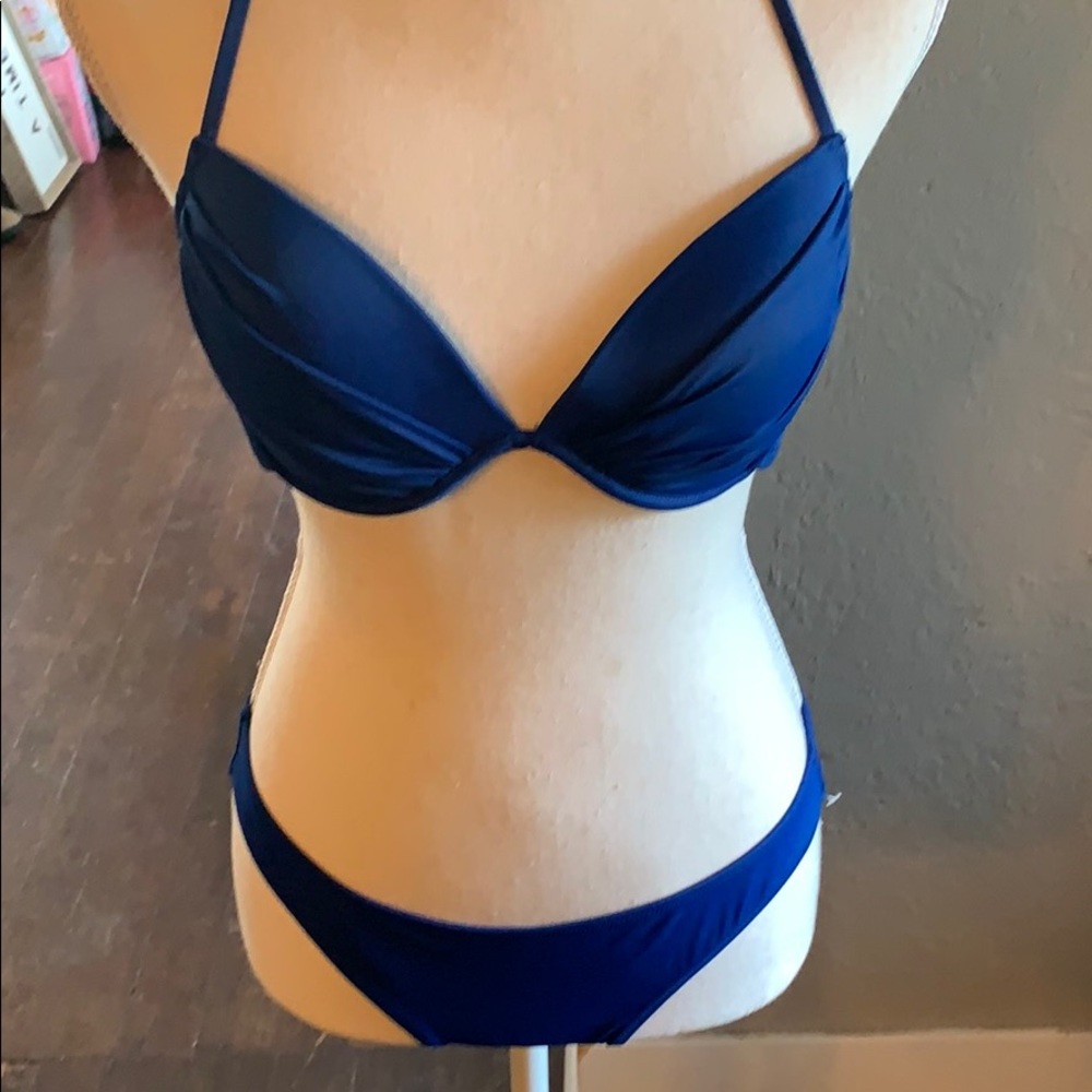 NWOT Victoria’s Secret bikini
